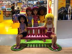 探访LEGO乐高线下旗舰店，高质量玩具的用光质量如何？