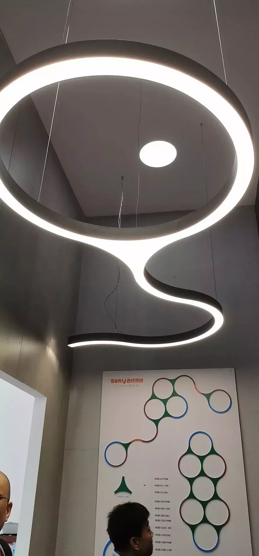567 (41)