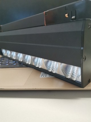 低眩光偏光洗墙