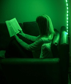 美国学者研究发现：LED绿光照射可有效缓解头痛