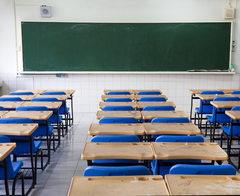 教室照明采光不达标，襄阳三所学校被责令整改