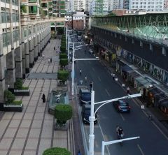 广州首个融合泊车收费与充电服务的智慧灯杆项目启用