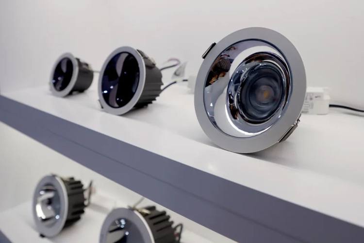 特优仕照明携手得邦总部亮相第28届广州国际照明展览会！